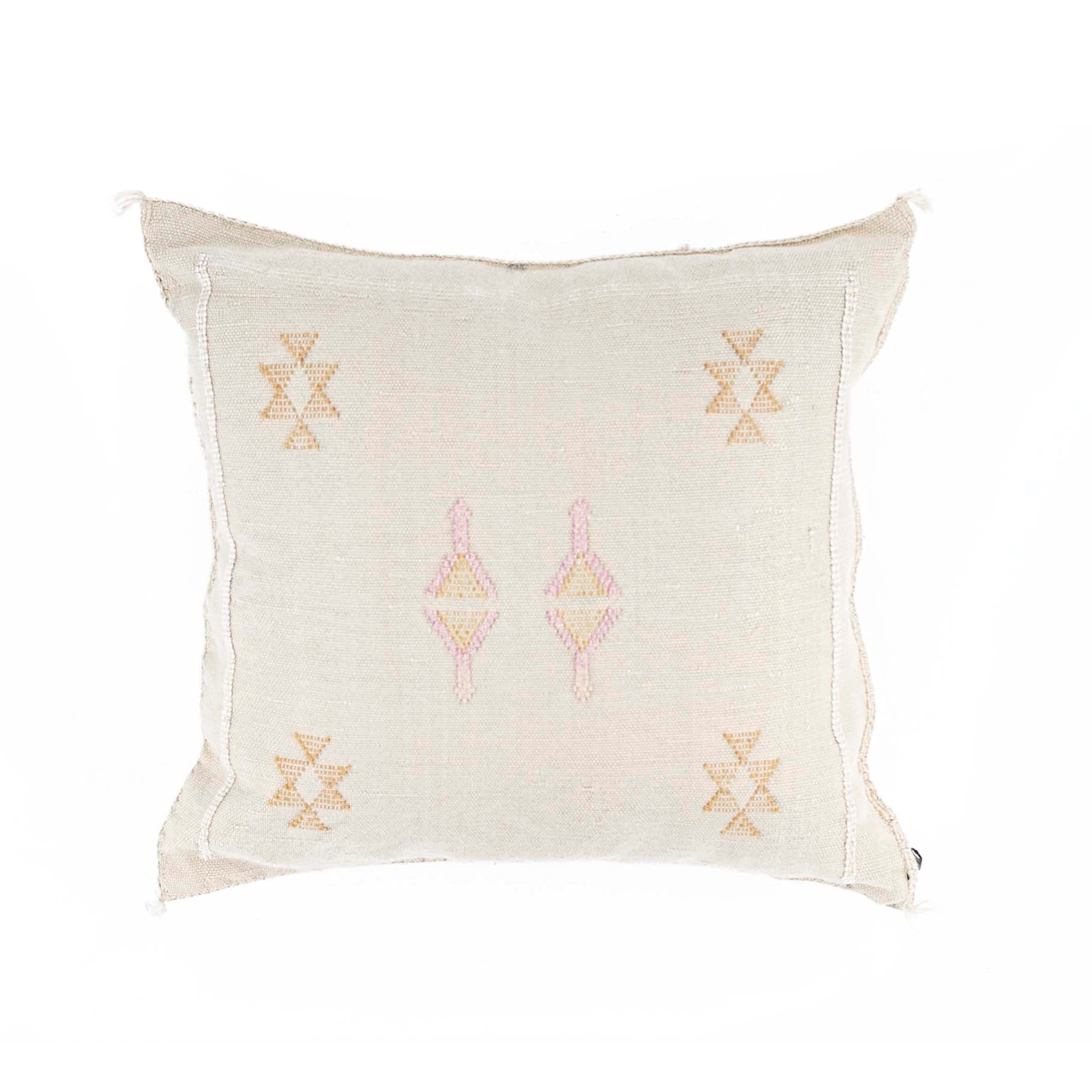 Sabra Kussen - Eggshell & Pink - M Kussens bohosaninterior 